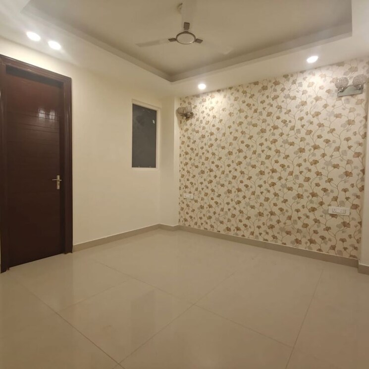 Room, aradhya-homes 4 Bedroom 2200 Sq.Ft. Apartment In Sector 67a Gurgaon 9825652