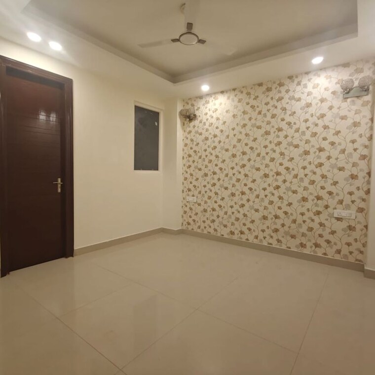 Room, aradhya-homes 4 Bedroom 2200 Sq.Ft. Apartment In Sector 67a Gurgaon 9825652