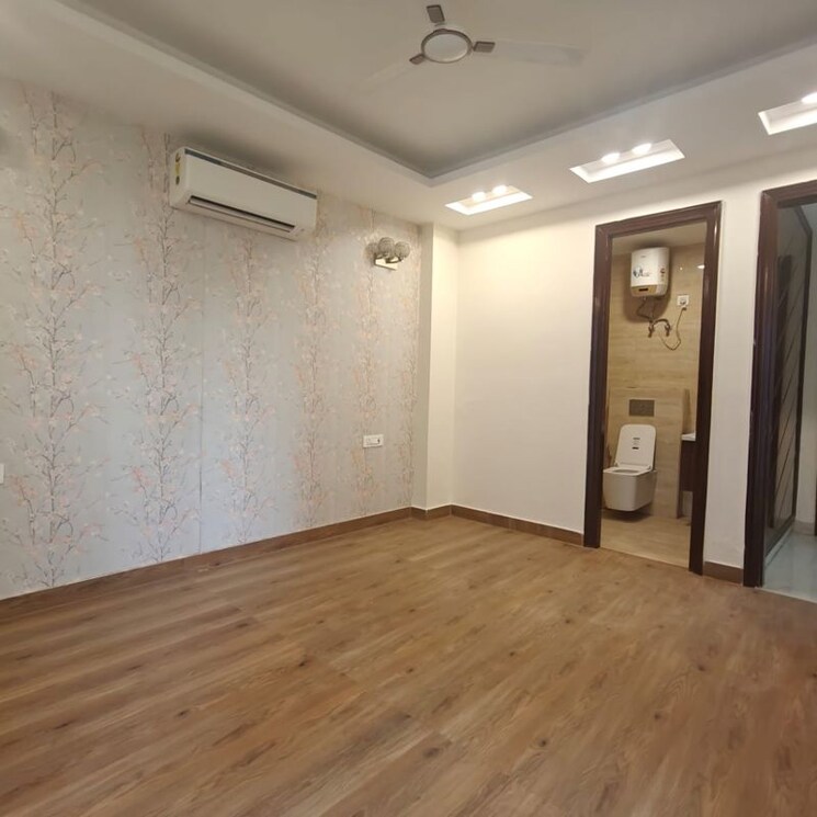 Room, aradhya-homes 4 Bedroom 2200 Sq.Ft. Apartment In Sector 67a Gurgaon 9825652