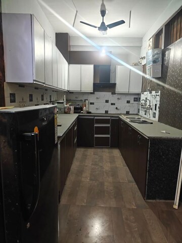 Kitchen in 3 BHK Builder Floor at Sector 47 – for Rent