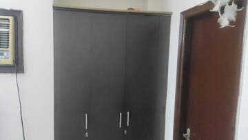 Room in 2 BHK Apartment at Tulip Lemon, Sector 69 – for Rent