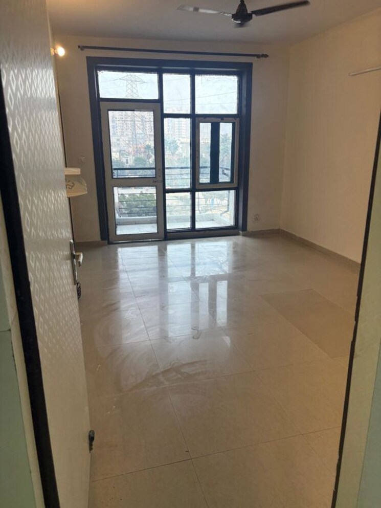 Room, omaxe-heights 2 Bedroom 1165 Sq.Ft. Apartment In Sector 86 Faridabad 9825669