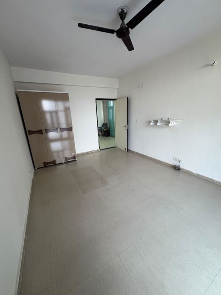 Room, omaxe-heights 2 Bedroom 1165 Sq.Ft. Apartment In Sector 86 Faridabad 9825669