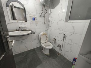 Team Area in 3 BHK Apartment at CGHS HEWO Apartments, Sector 56 – for Rent