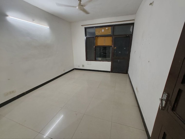 Room, cghs-hewo-apartments 3 Bedroom 1430 Sq.Ft. Apartment In Sector 56 Gurgaon 9825685