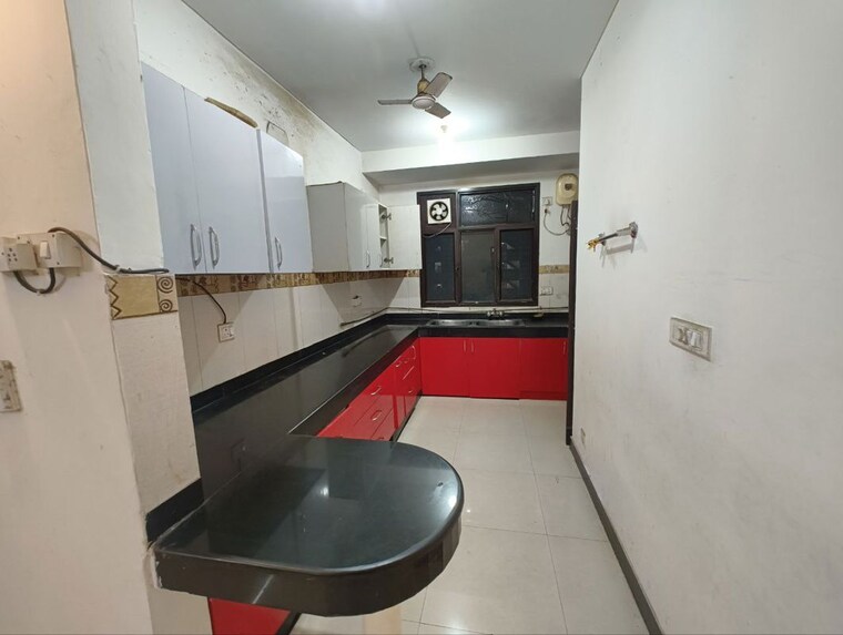 Kitchen, cghs-hewo-apartments 3 Bedroom 1430 Sq.Ft. Apartment In Sector 56 Gurgaon 9825685