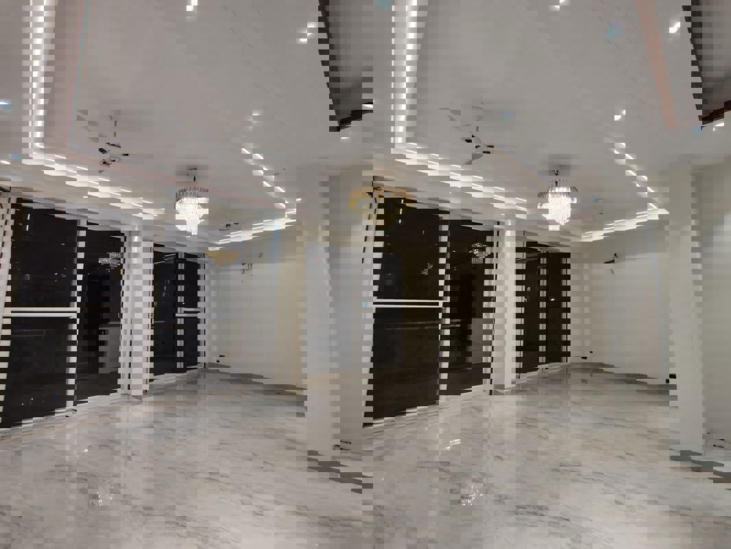 4 BHK + Extra Room Apartment For Rent in CS Roseate 63