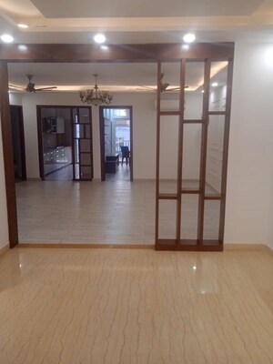 Room in 3 BHK Apartment at Pyramid Altia, Sector 70 – for Rent