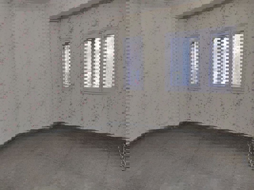 1 Rk  + Extra Room 500 Sq.Ft. Builder Floor in RWA Apartments Sector 41