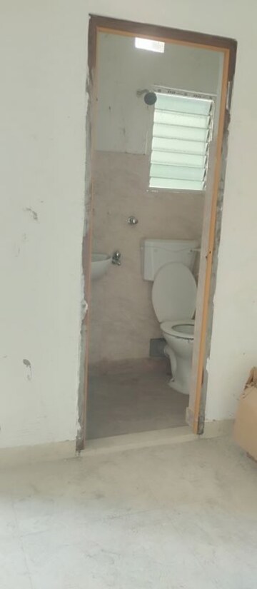 Bathroom in 3 BHK Apartment at Kolkatta Gpo – for Sale