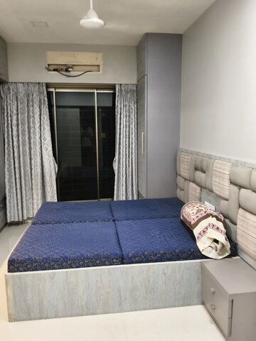 Bedroom in 2 BHK Apartment at Kabra Paradise, Andheri West – for Rent