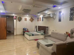 Team Area in 2 BHK Apartment at Omaxe Heights, Sector 86 – for Rent