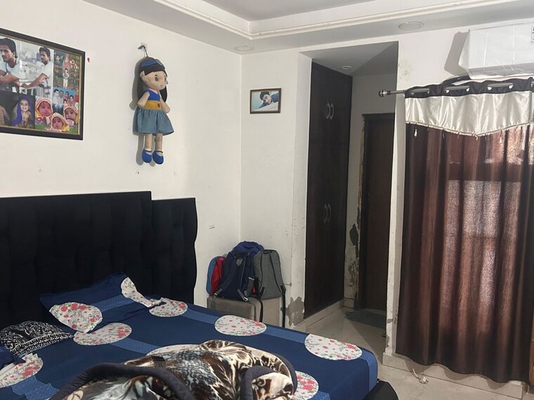 Team Area, omaxe-heights 2 Bedroom 1165 Sq.Ft. Apartment In Sector 86 Faridabad 9825726