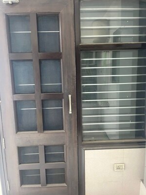 Balcony in 4 BHK Builder Floor at Sector 14 – for Rent