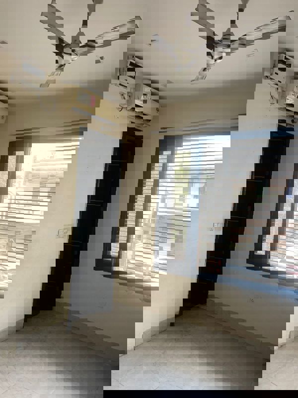 4 BHK Builder Floor For Rent in Sector 14