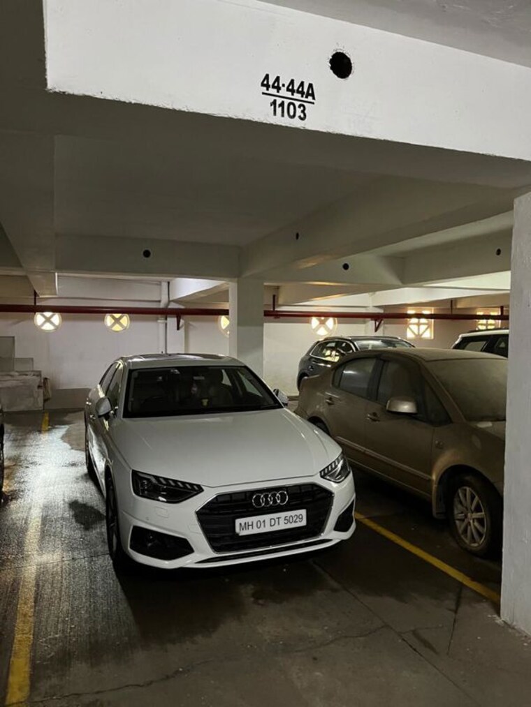  Parking, hiranandani-gardens-glen-classic 3 Bedroom 1900 Sq.Ft. Apartment In Powai Mumbai 9825710