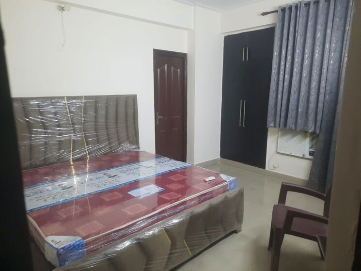 Bedroom, rwa-apartments-sector-19 1 RK 450 Sq.Ft. Builder Floor In Sector 19 Noida 9825732