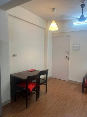 Room in 1 BHK Apartment at Andheri West – for Rent