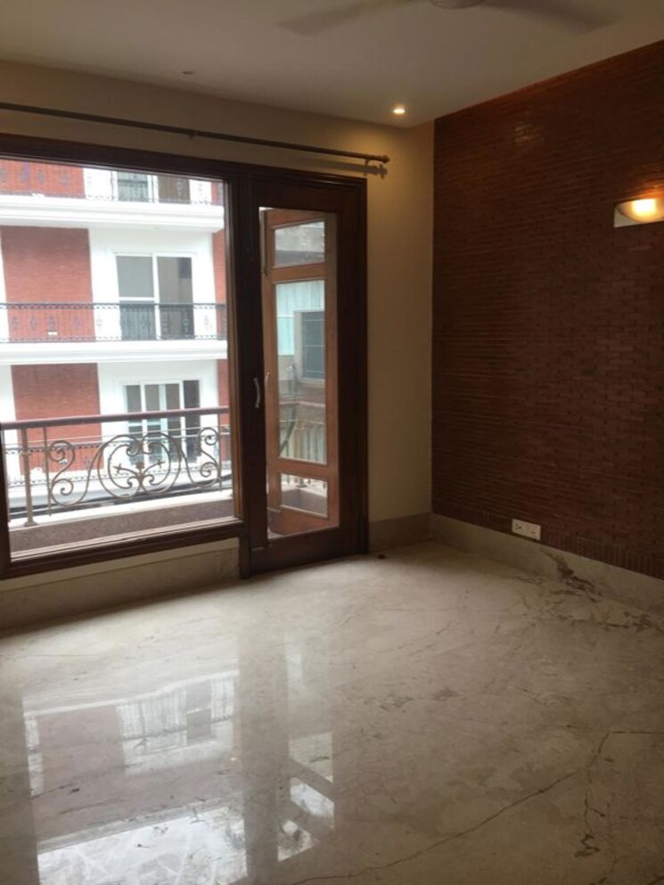 Room, vasant vihar 4 Bedroom 2500 Sq.Ft. Builder Floor In Vasant Vihar Delhi 9825740