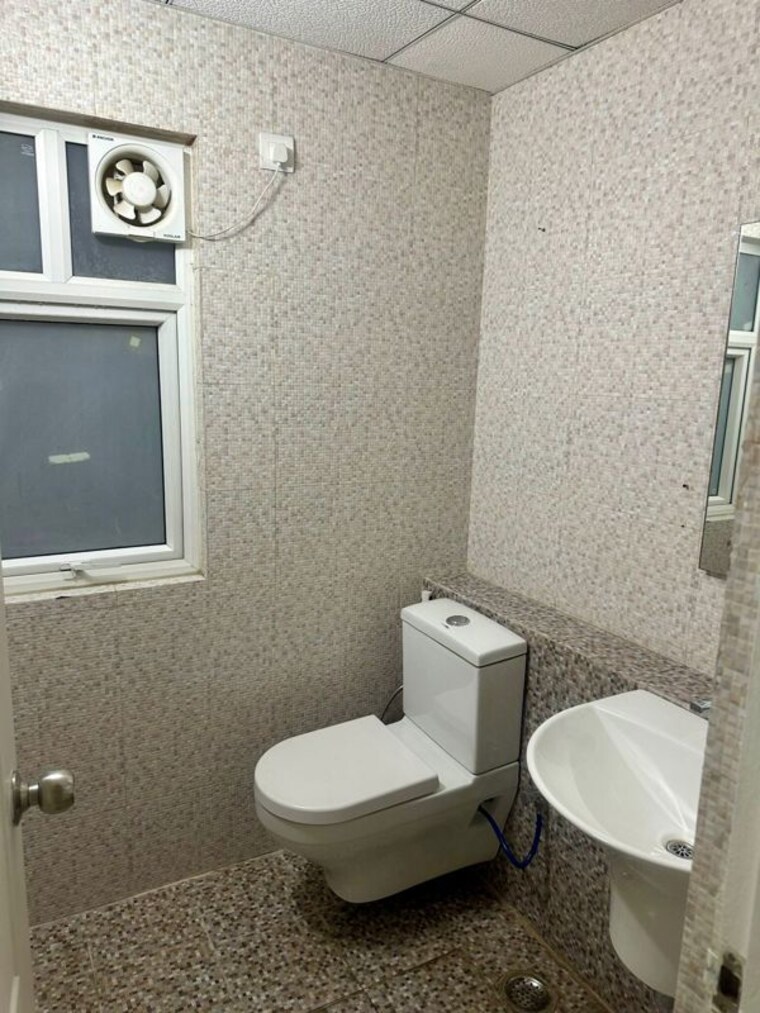 Bathroom, shree-vardhman-victoria 3 Bedroom 1950 Sq.Ft. Apartment In Sector 70 Gurgaon 9825753