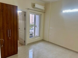 Room in 3 BHK Apartment at Shree Vardhman Victoria, Sector 70 – for Rent