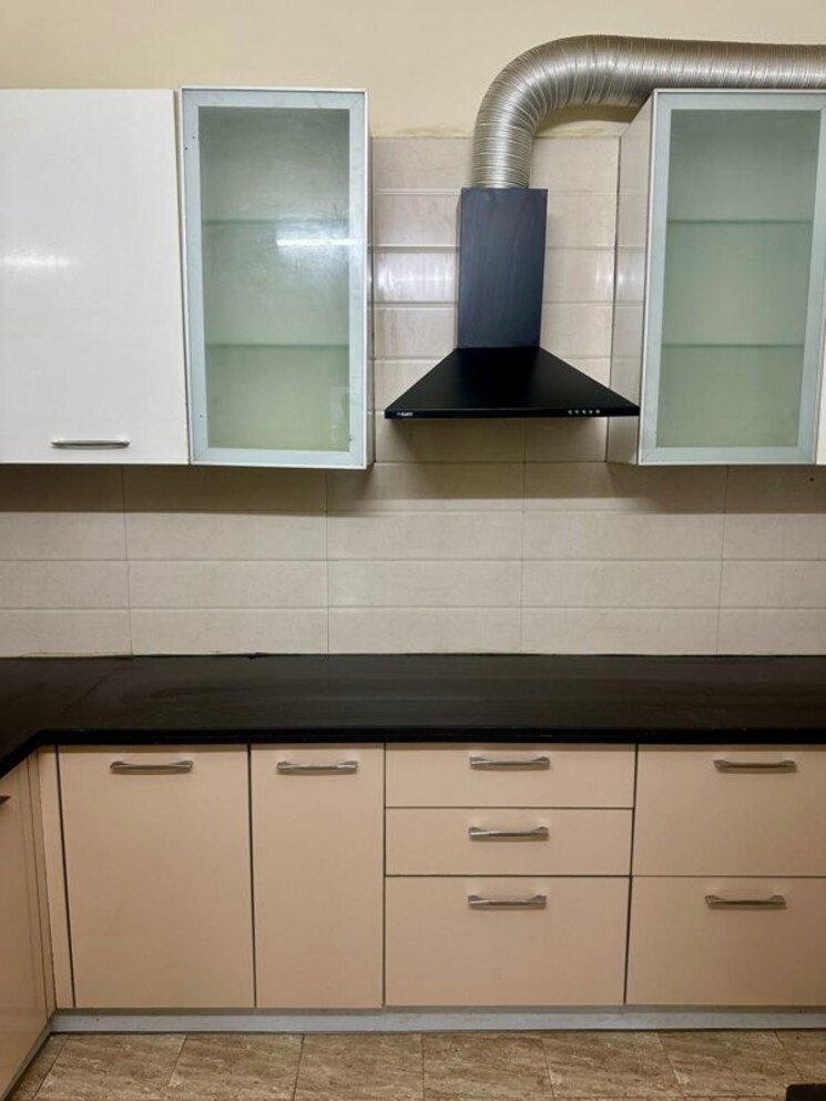 Kitchen, shree-vardhman-victoria 3 Bedroom 1950 Sq.Ft. Apartment In Sector 70 Gurgaon 9825753