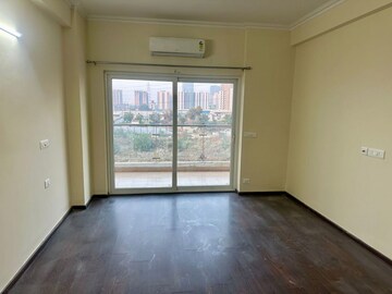 Room in 3 BHK Apartment at Shree Vardhman Victoria, Sector 70 – for Rent