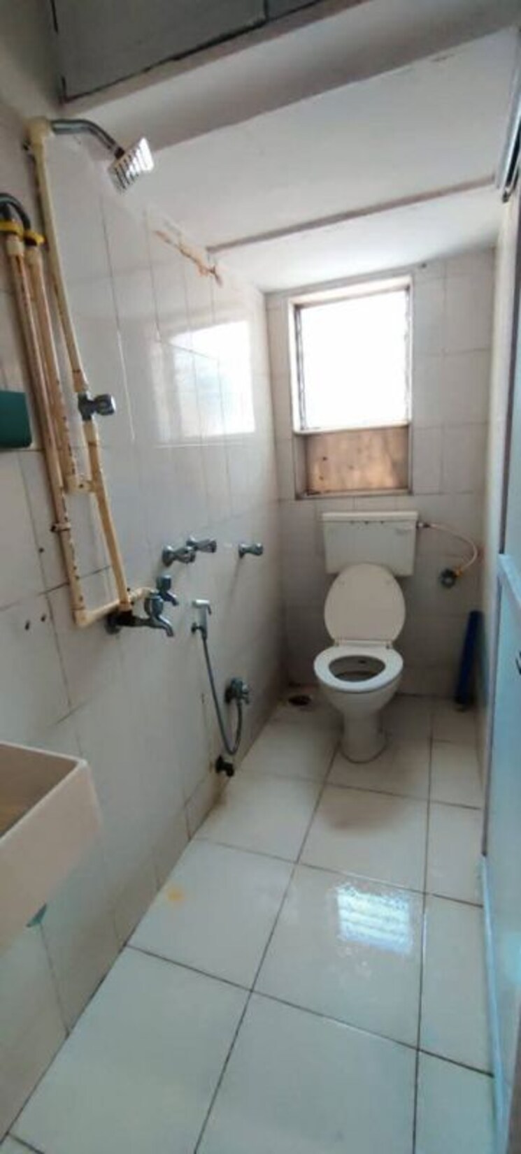 Bathroom, andheri east 2 Bedroom 700 Sq.Ft. Apartment In Andheri East Mumbai 9825771