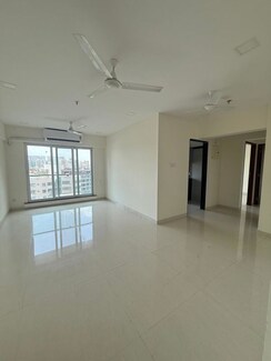 2 BHK + Servant Room Apartment For Rent in Yash Trinity