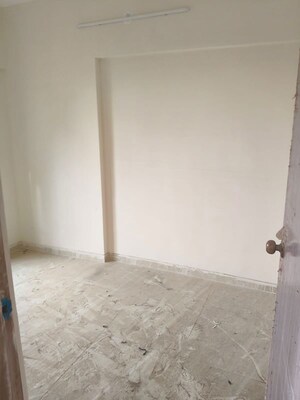 Room in 1 BHK Apartment at Chandiwala Pearl Heaven, Andheri East – for Rent