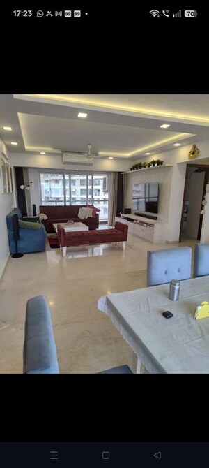 Team Area in 4 BHK Apartment at Soham Crystal Spires, Thane West – for Sale