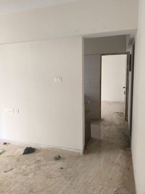 Room in 1.5 BHK Apartment at Chandiwala Pearl Heaven, Andheri East – for Rent