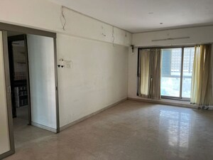 Room in 1 BHK Apartment at Ganesh CHS Lower Parel, Lower Parel – for Rent