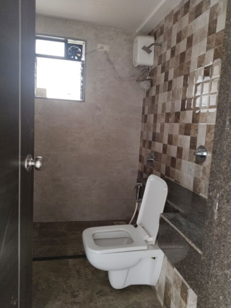 Bathroom, trishul-symphony 3 Bedroom 1800 Sq.Ft. Apartment In Kharghar Navi Mumbai 9825818