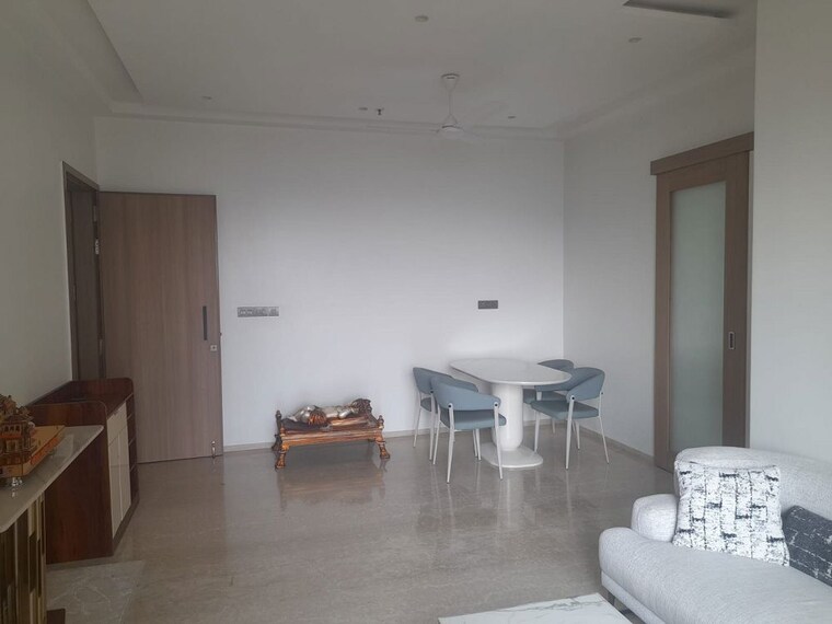 Living Room, khar west 2 Bedroom 700 Sq.Ft. Apartment In Khar West Mumbai 9825855