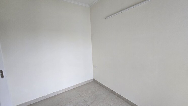 Room, shree-vardhman-victoria 3 Bedroom 1950 Sq.Ft. Apartment In Sector 70 Gurgaon 9825914