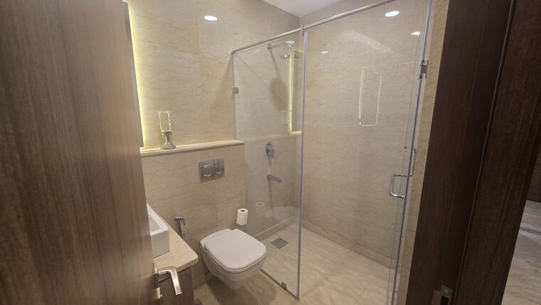 Master Bedroom, ambience-creacions 4 Bedroom 3975 Sq.Ft. Apartment In Sector 22 Gurgaon 9825943