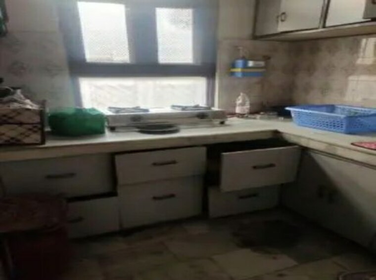 Kitchen, mansarover garden 3.5 Bedroom 27000 Sq.Ft. Builder Floor In Mansarover Garden Delhi 9825977