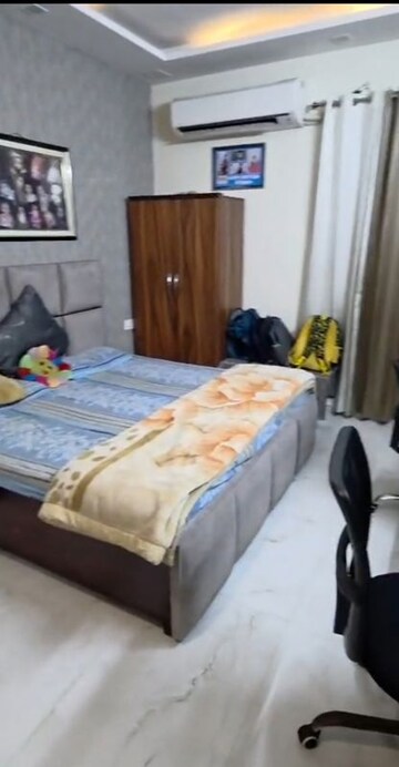 4 BHK Builder Floor For Sale in Sector 8