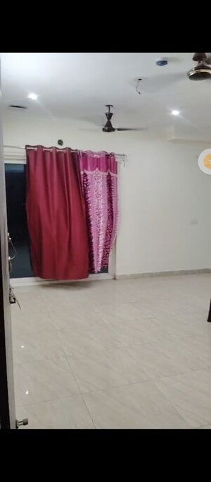 Bedroom in 2 BHK Apartment at Gaur Yamuna City 16th Park View, Gaur Yamuna City – for Rent