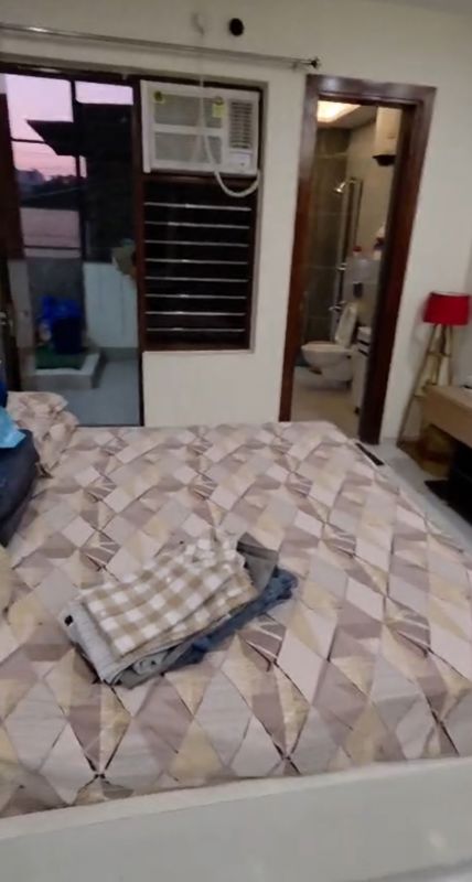 3.5 BHK + Pooja Room,Servant Room,Extra Room Builder Floor For Sale in Sector 8