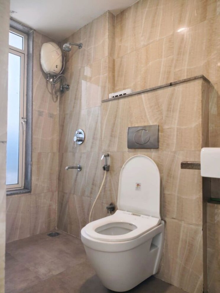 Bathroom, lodha-amara 2 Bedroom 672 Sq.Ft. Apartment In Kolshet Road Thane 9825990