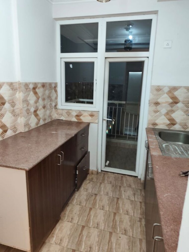 Living Room, gaur-city-2-14th-avenue 2 Bedroom 1040 Sq.Ft. Apartment In Sector 16c Greater Noida Greater Noida 9826009