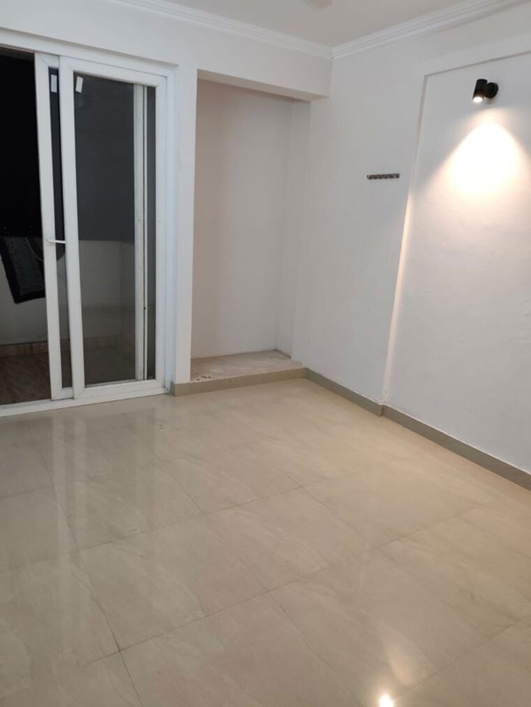 Room, gaur-city-2-14th-avenue 2 Bedroom 1040 Sq.Ft. Apartment In Sector 16c Greater Noida Greater Noida 9826009