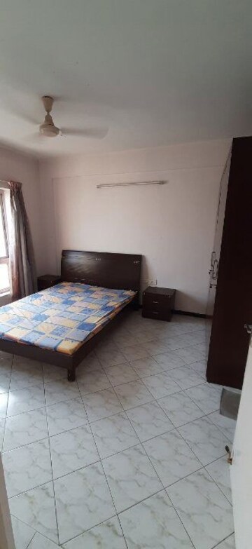 2.5 BHK Apartment For Rent in Amanora Future Towers, Hadapsar