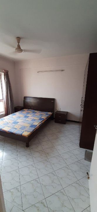 2.5 BHK + Pooja Room,Servant Room,Study Room,Extra Room Apartment For Rent in Amanora Future Towers