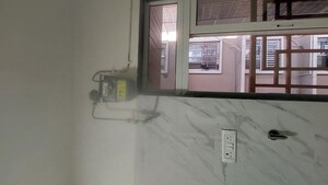 Room in 2 BHK Apartment at Sandhya Eve Horizon, Kandivali West – for Rent