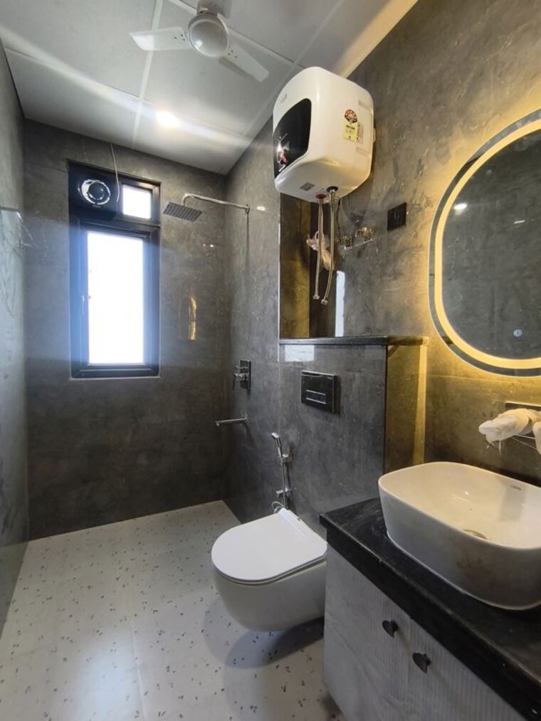 Bathroom, saket 2 Bedroom 1000 Sq.Ft. Apartment In Saket Delhi 9826042