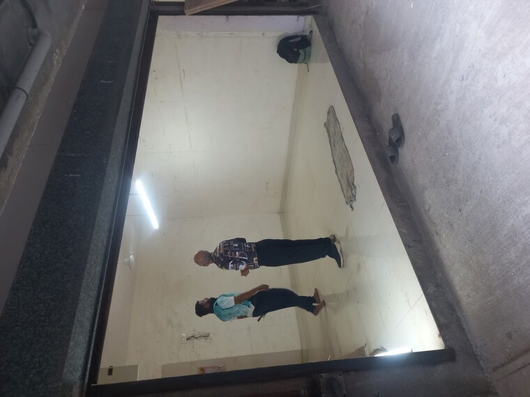 undefined, dadar west Commercial Office Space 225 Sq.Ft. In Dadar West Mumbai 9826044