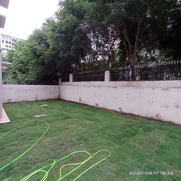 Balcony, unitech-south-city-ii 4 Bedroom 500 Sq.Yd. Builder Floor In Sector 50 Gurgaon 9826053